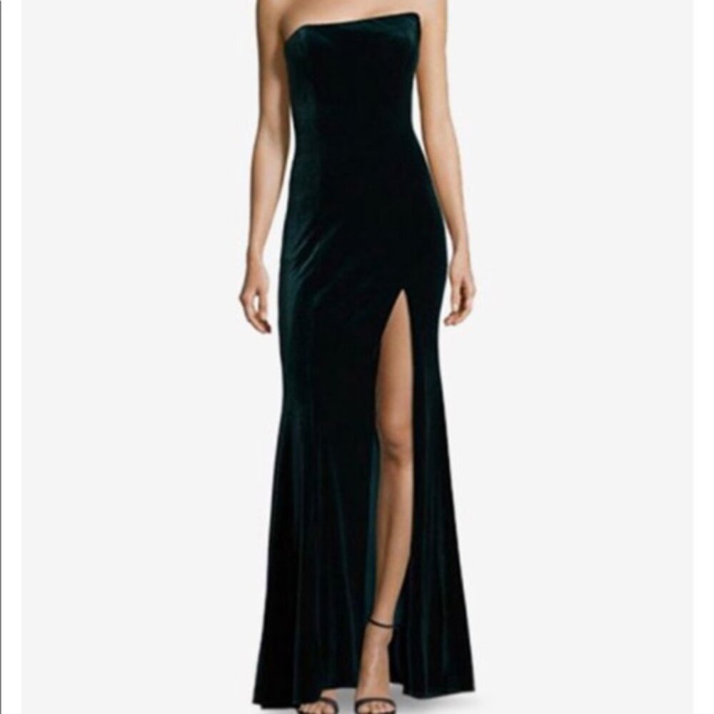Betsy & Adam Strapless Velvet Gown Emerald Green Elegant Black Tie Wedding